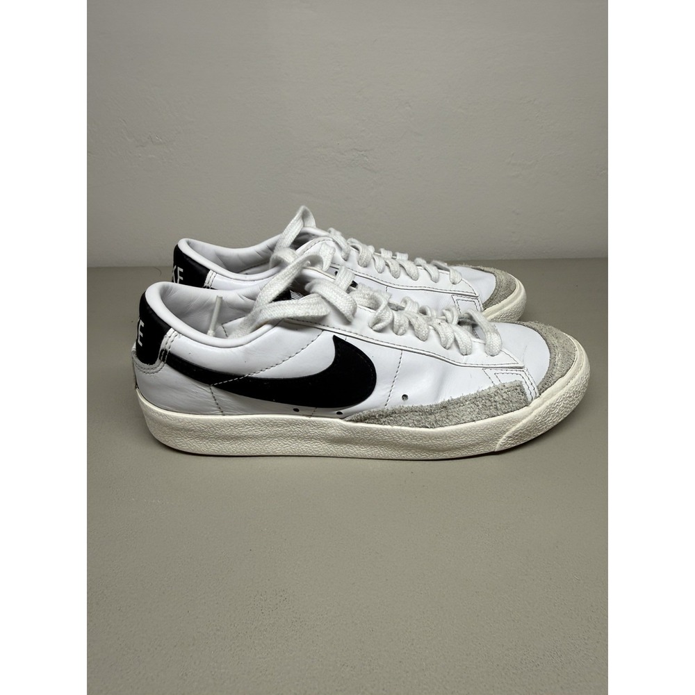 Size 6.5 - Nike Women's Blazer Low 77 DC4769-102 White/Black